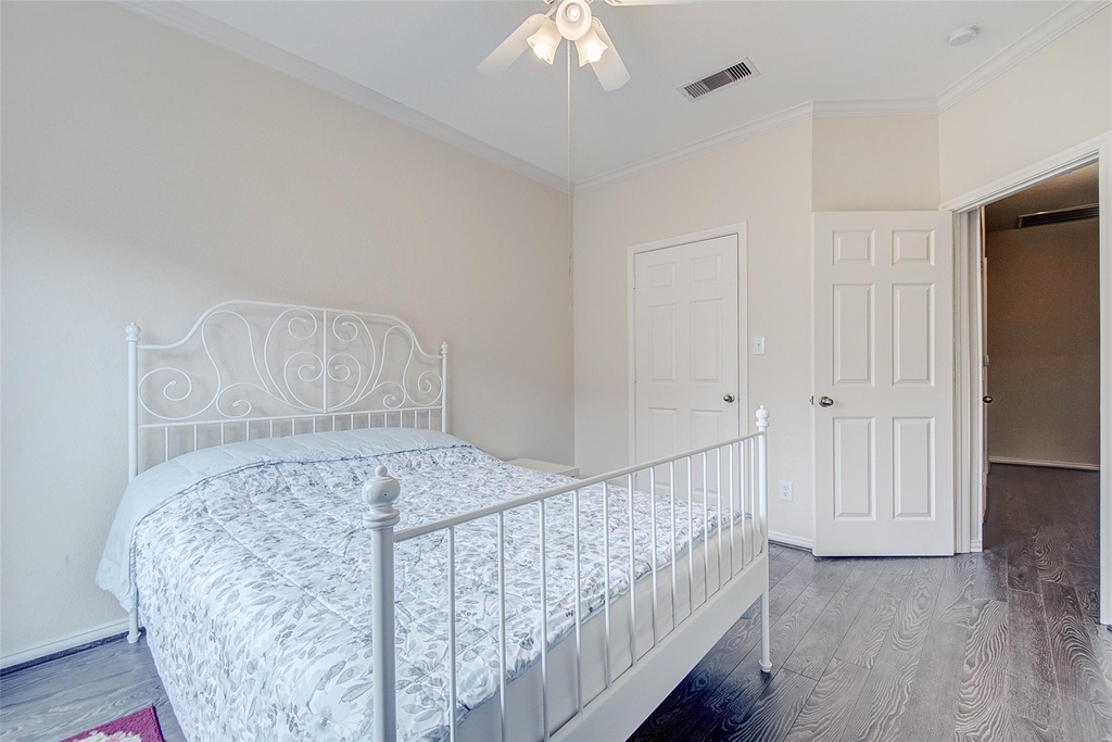 9400 Bellaire Boulevard - Photo 25