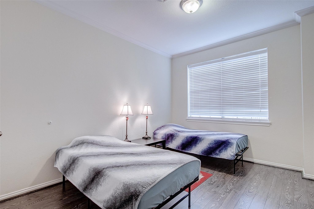 9400 Bellaire Boulevard - Photo 26