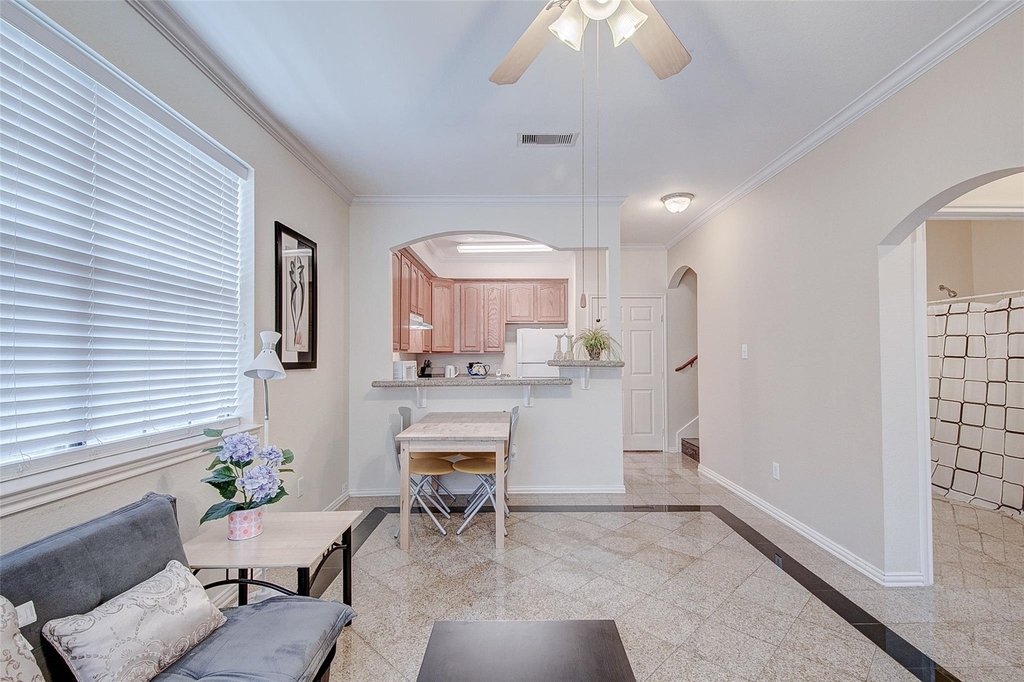 9400 Bellaire Boulevard - Photo 11