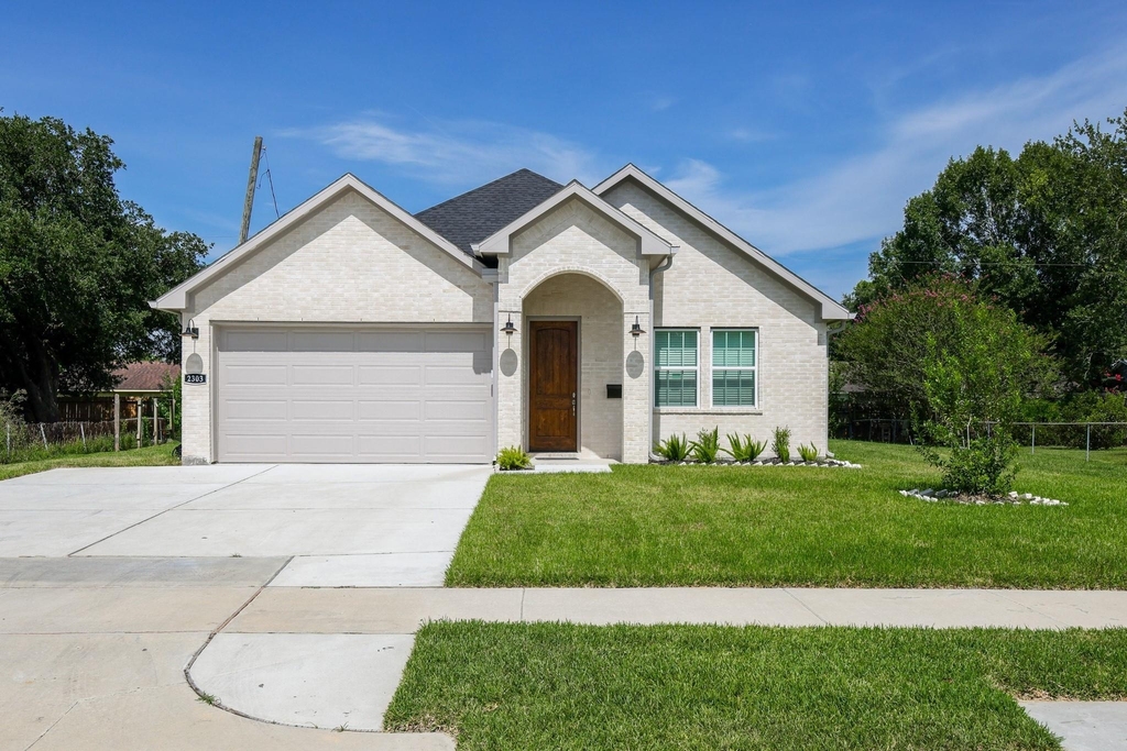 2303 Cunningham Drive - Photo 1