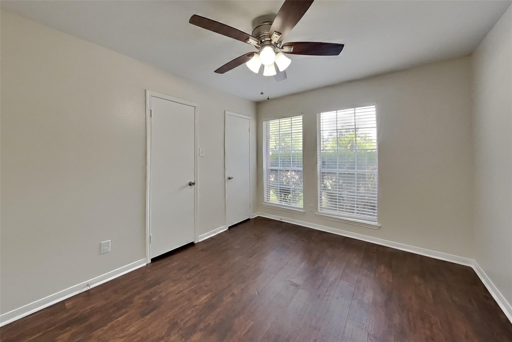 2631 Sherwood Hollow Lane - Photo 12