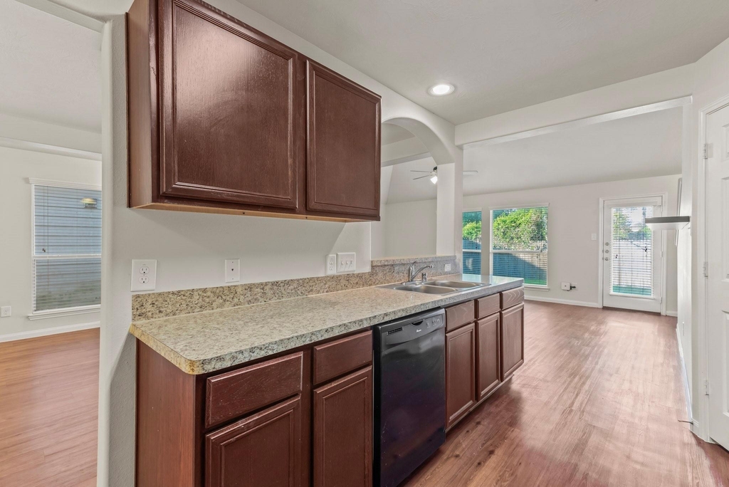 15434 Bammel Oaks Court - Photo 6