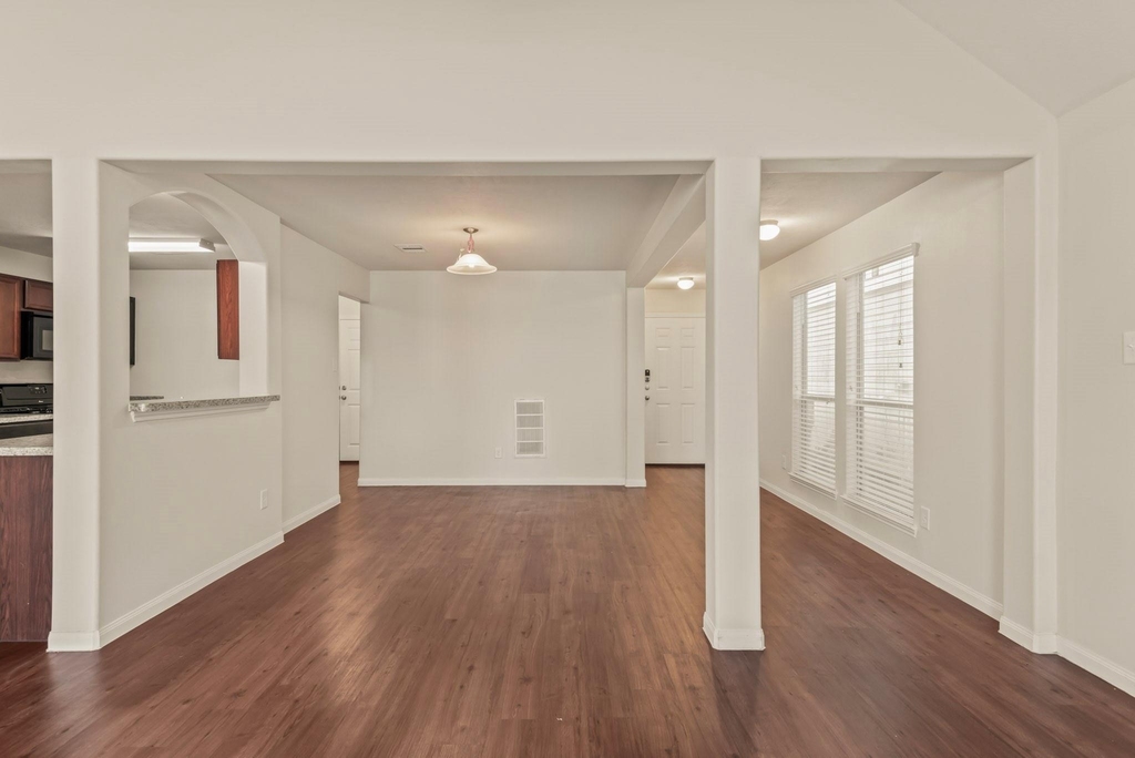 15434 Bammel Oaks Court - Photo 3