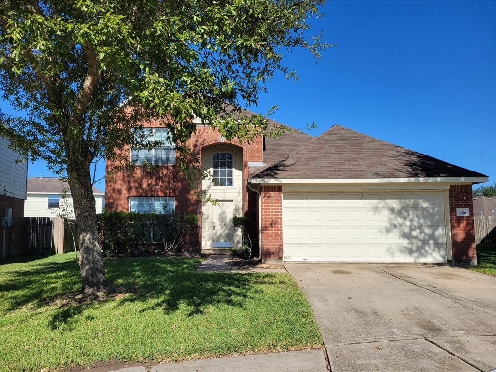 2510 Egret Chase Court - Photo 0