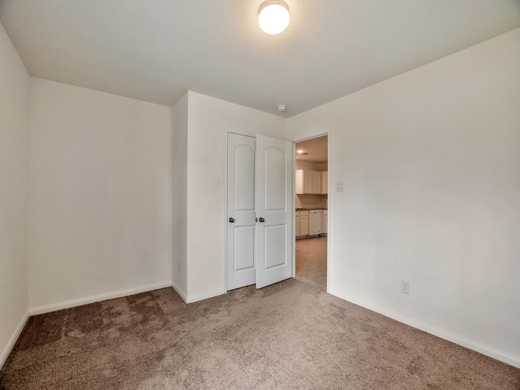 24617 Pools Creek Way Way - Photo 25