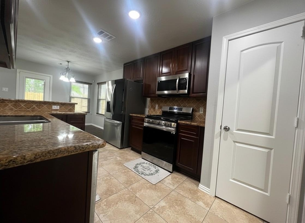 25314 Laurel Green Street - Photo 13