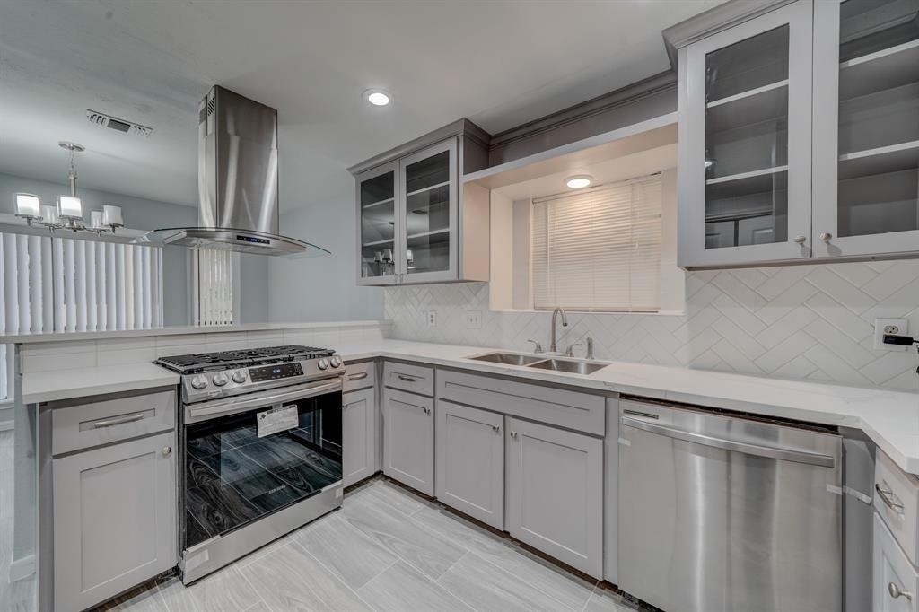 78 Brookflower Road - Photo 0
