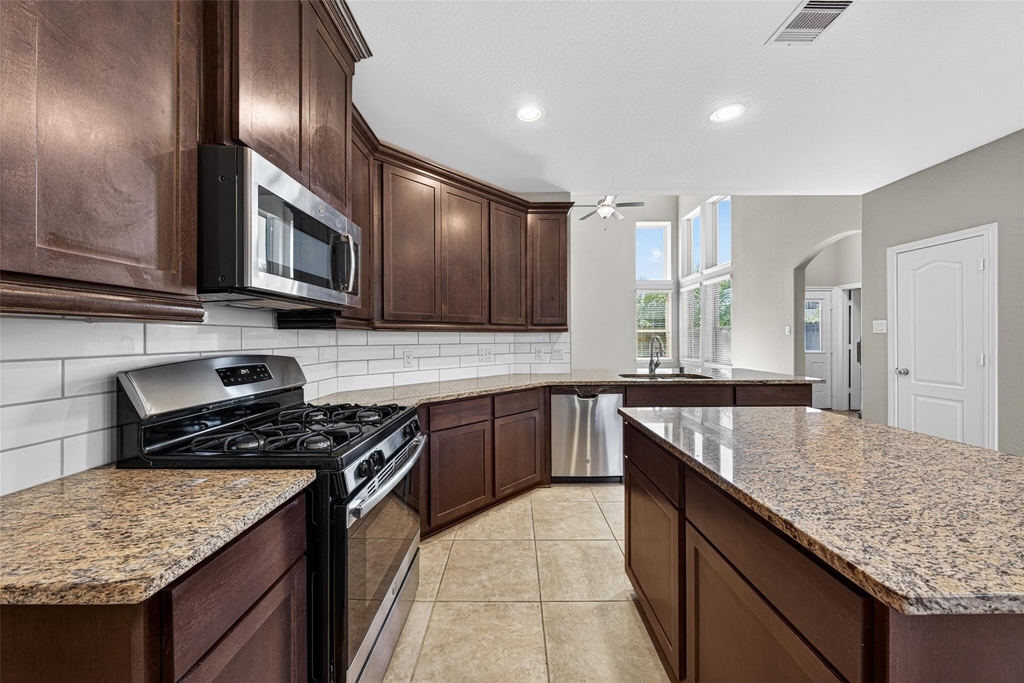 29122 Parker Trace Drive - Photo 22