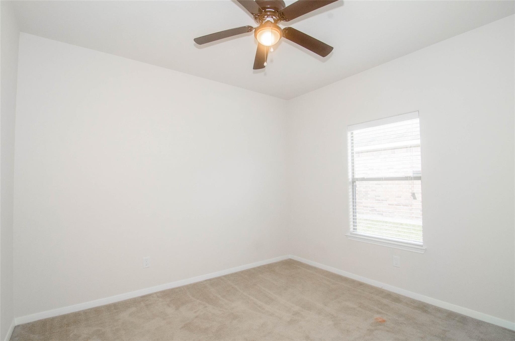 18314 Fairwood Meadow Court - Photo 8