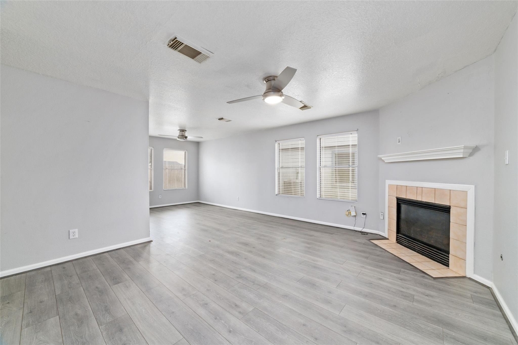 10810 Meadow Walk Lane - Photo 3
