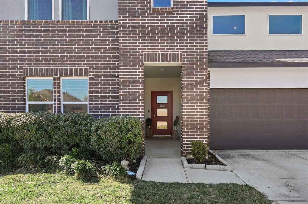 2421 Mar Vista Lane - Photo 4