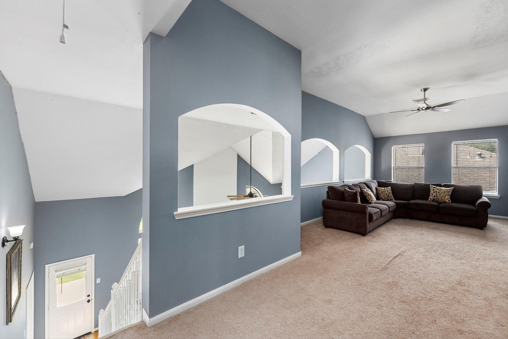 16315 Scotch Hollow Lane - Photo 26