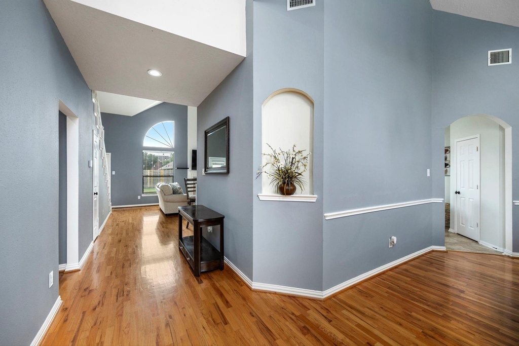 16315 Scotch Hollow Lane - Photo 1