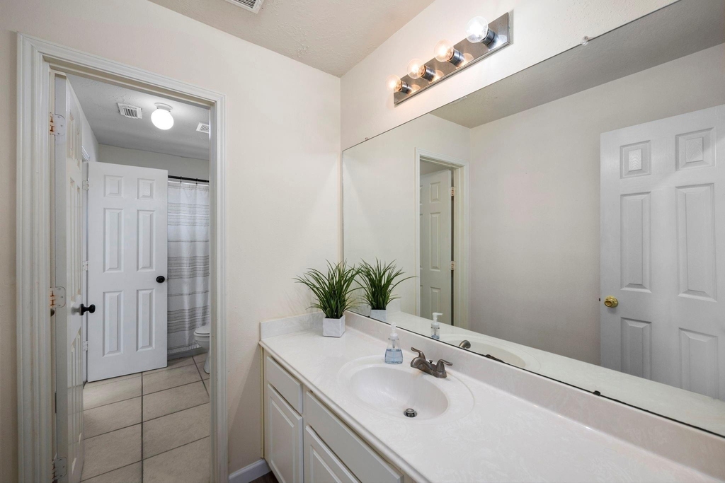 16315 Scotch Hollow Lane - Photo 33