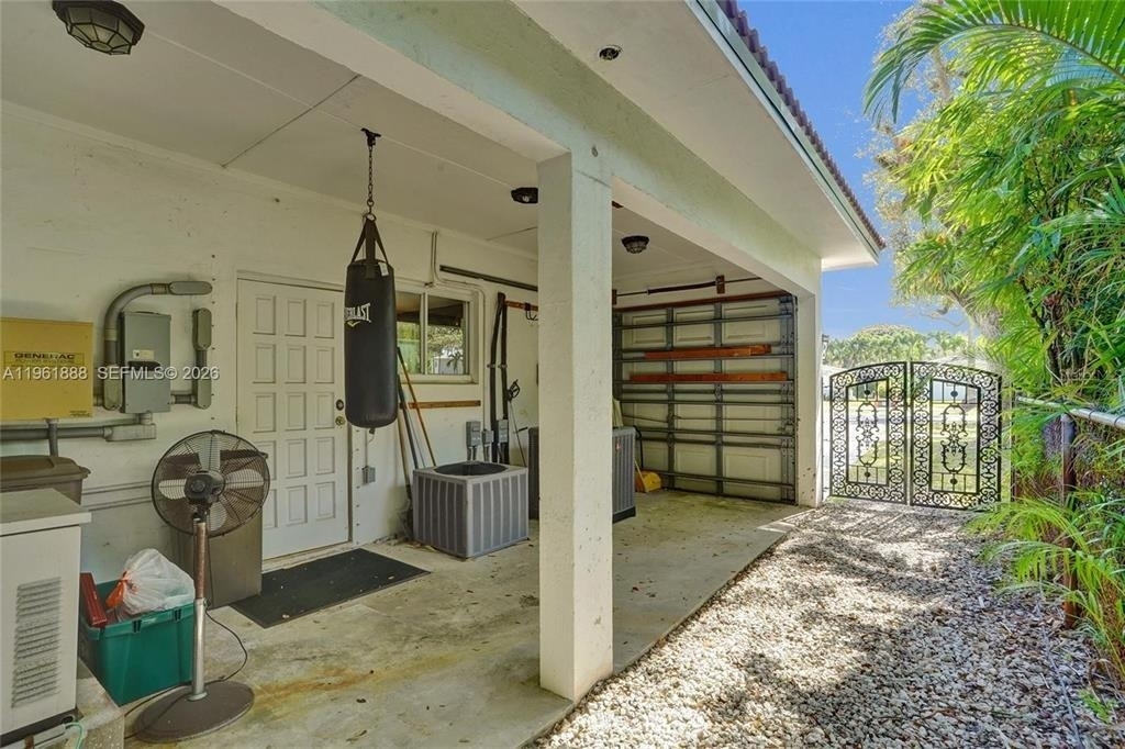 1247 Ne 101st Street - Photo 37