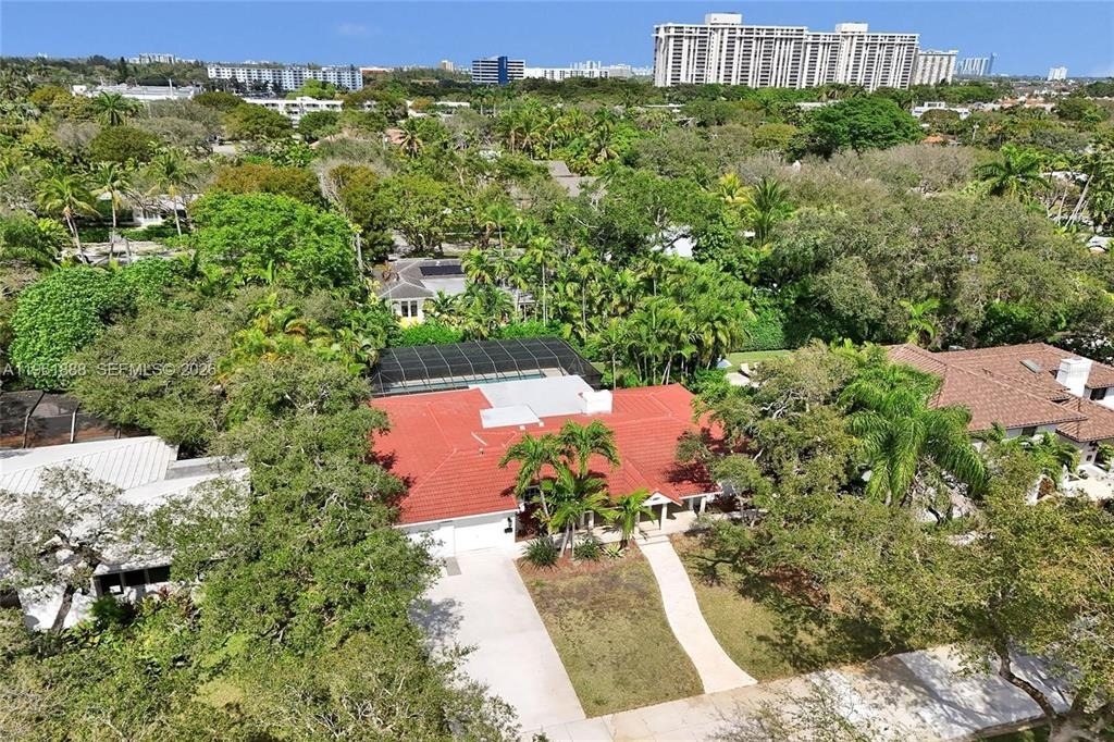 1247 Ne 101st Street - Photo 3