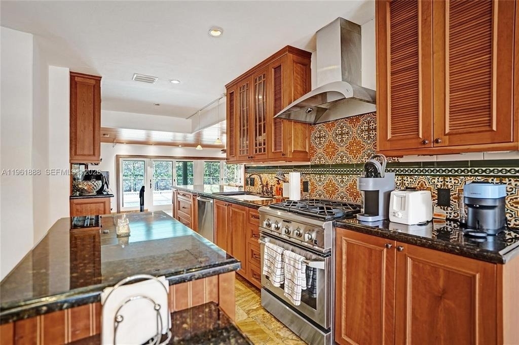 1247 Ne 101st Street - Photo 12