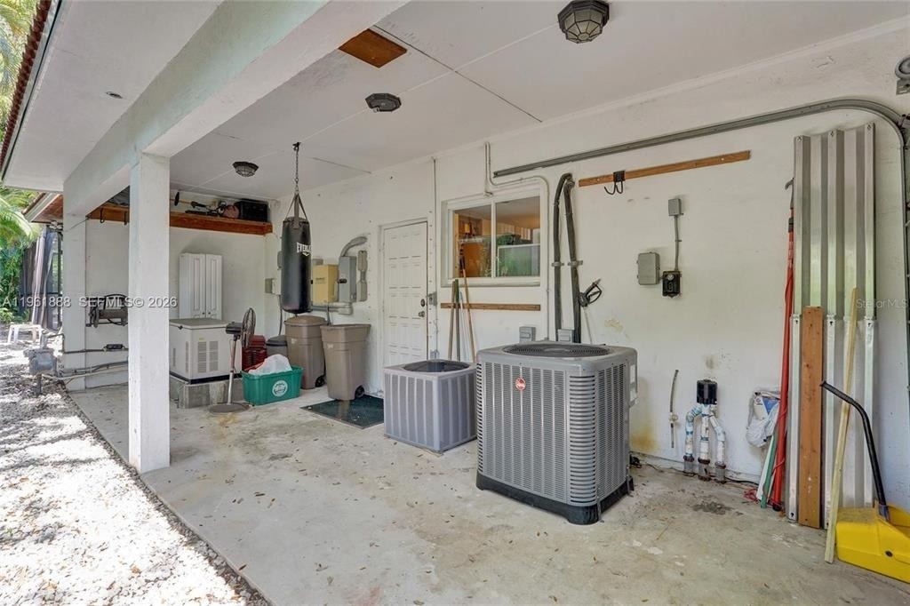 1247 Ne 101st Street - Photo 38