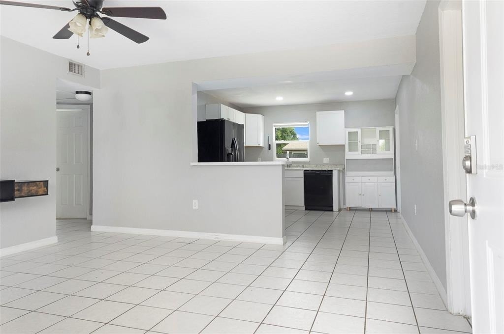 5255 45th Avenue N - Photo 4