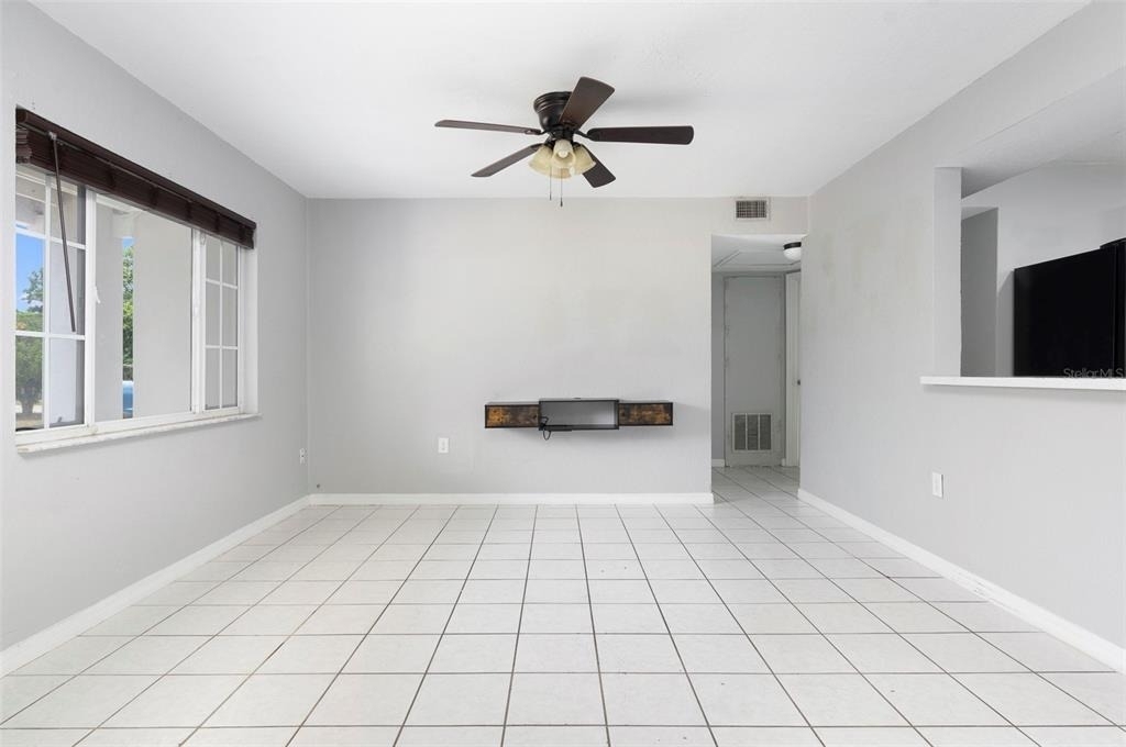 5255 45th Avenue N - Photo 3