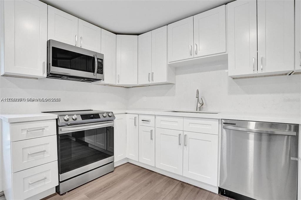 630 Ne 52nd Terrace - Photo 3