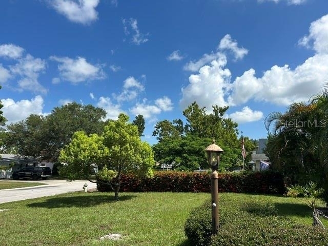 6617 27th Way N - Photo 2