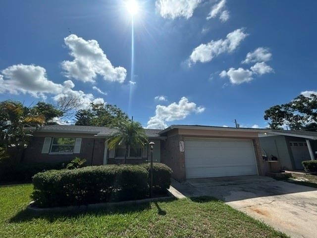 6617 27th Way N - Photo 1