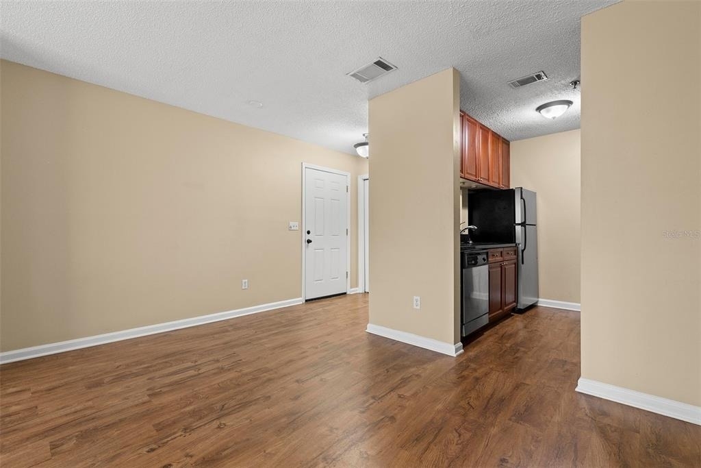 11901 4th Street N - Photo 11