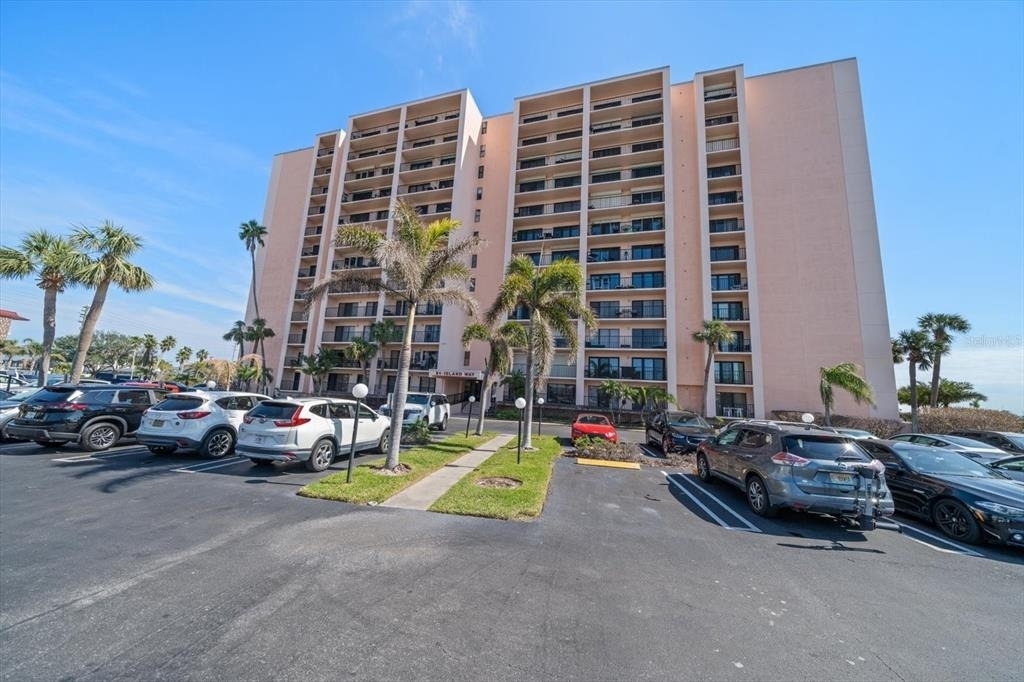 51 Island Way - Photo 0