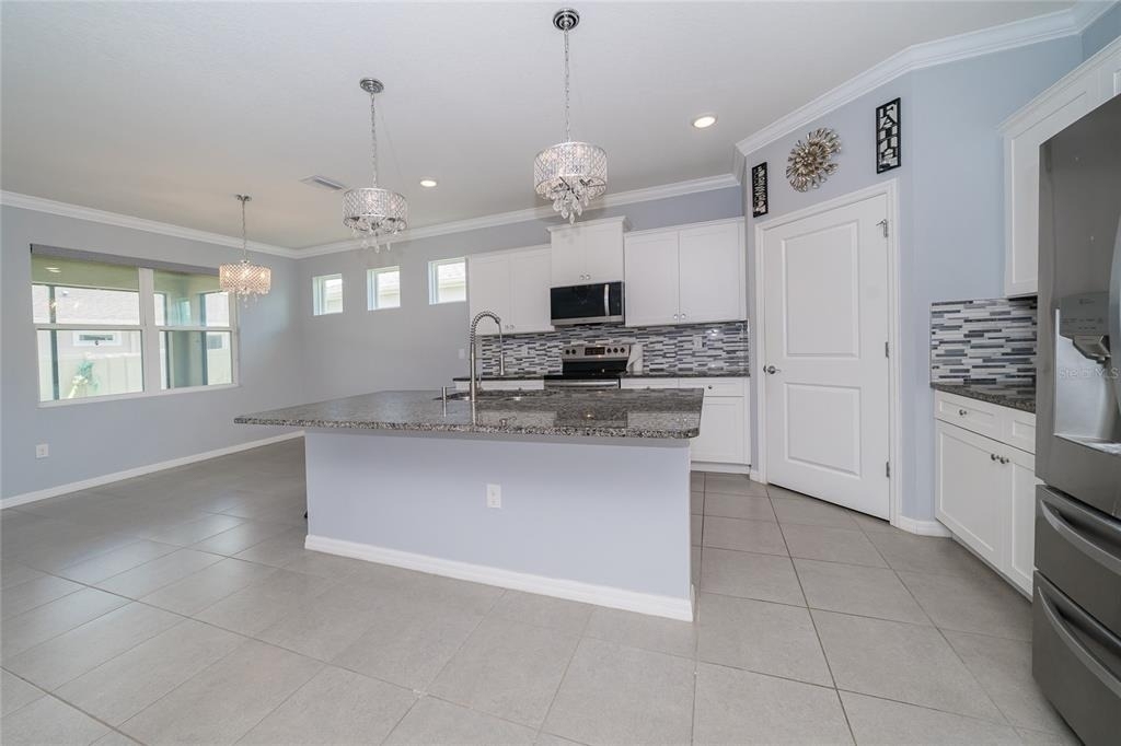 1092 Pipestone Place - Photo 13