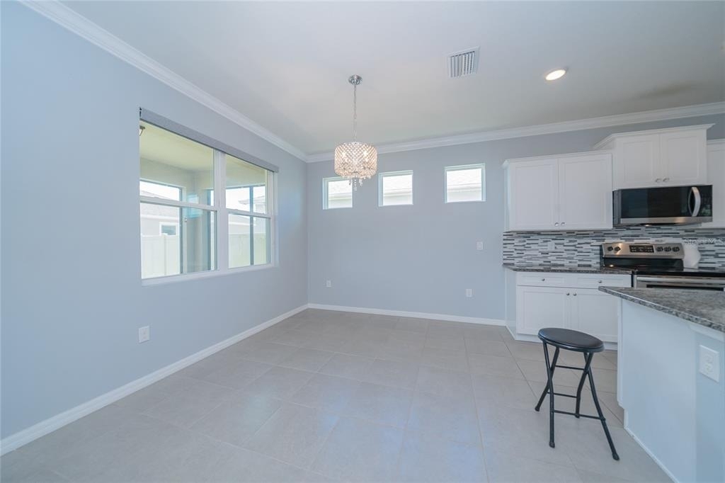 1092 Pipestone Place - Photo 17