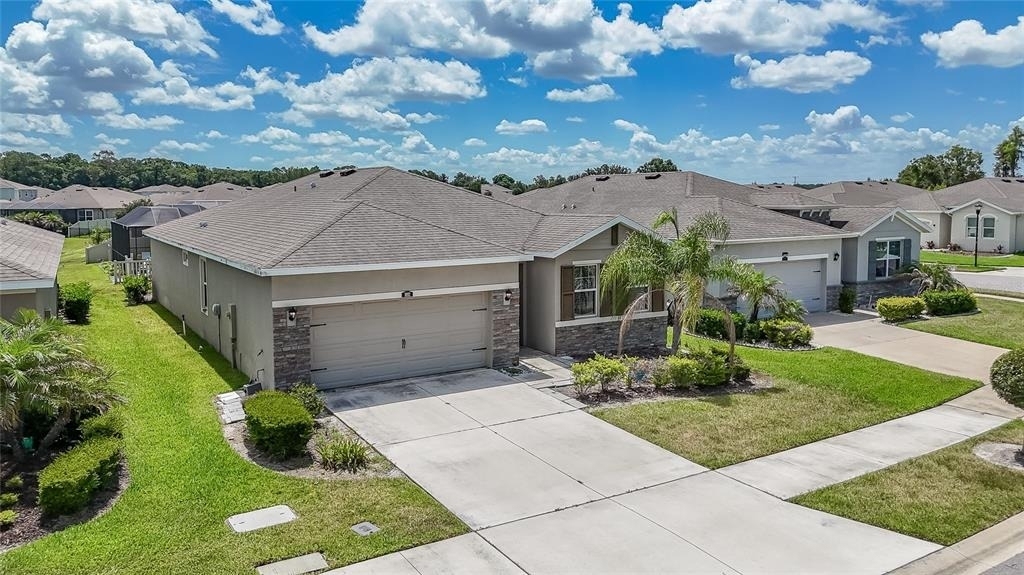 1092 Pipestone Place - Photo 2