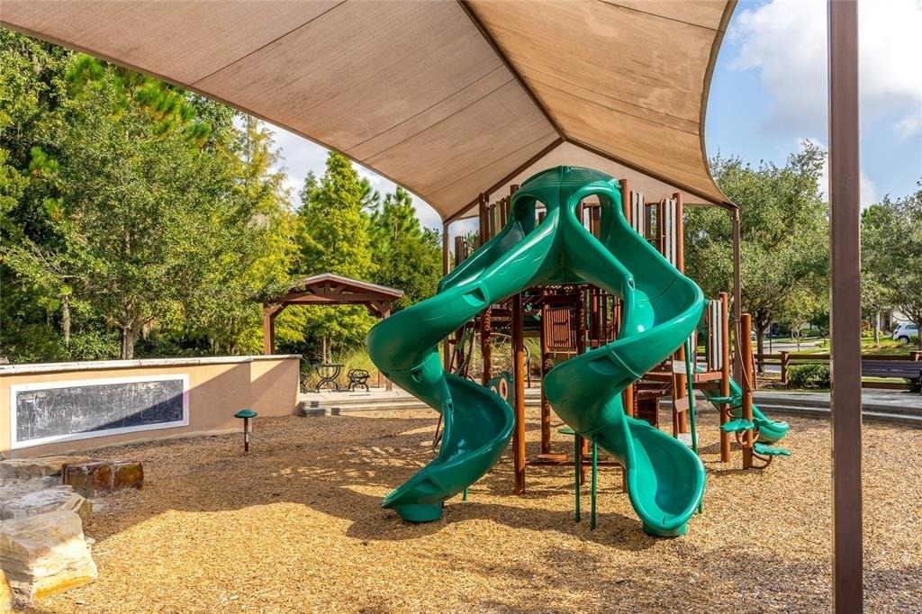 1092 Pipestone Place - Photo 48