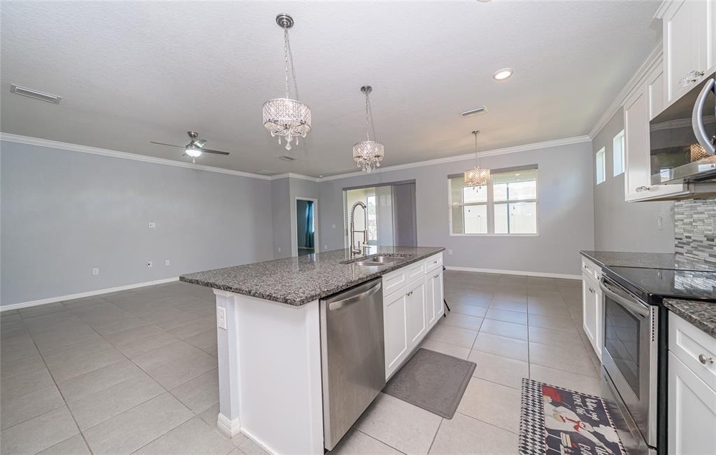 1092 Pipestone Place - Photo 16