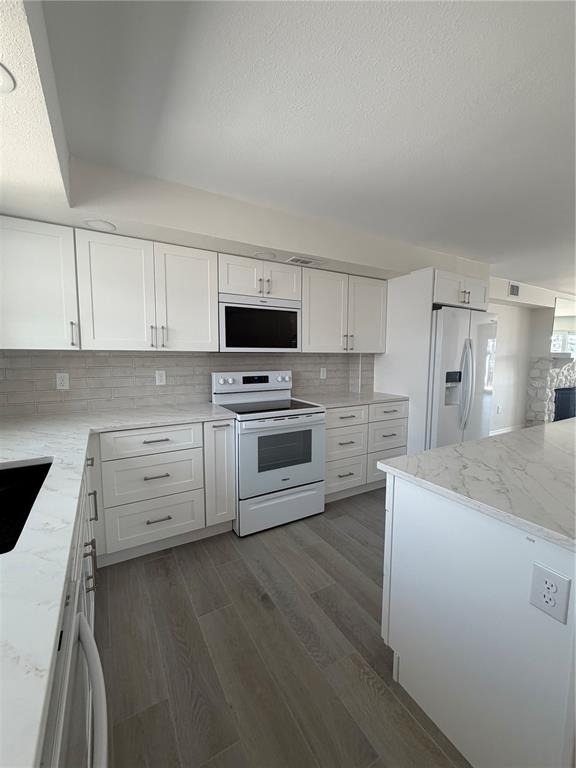 716 Bayway Boulevard - Photo 4