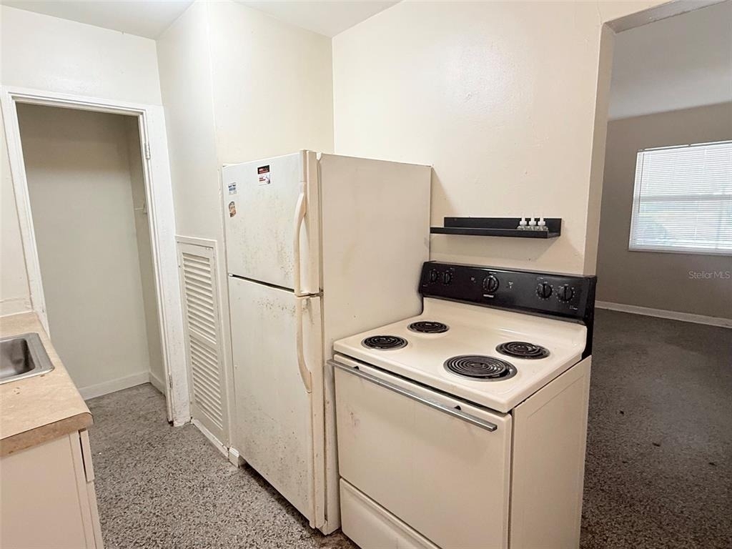 1304 Browning Street - Photo 7