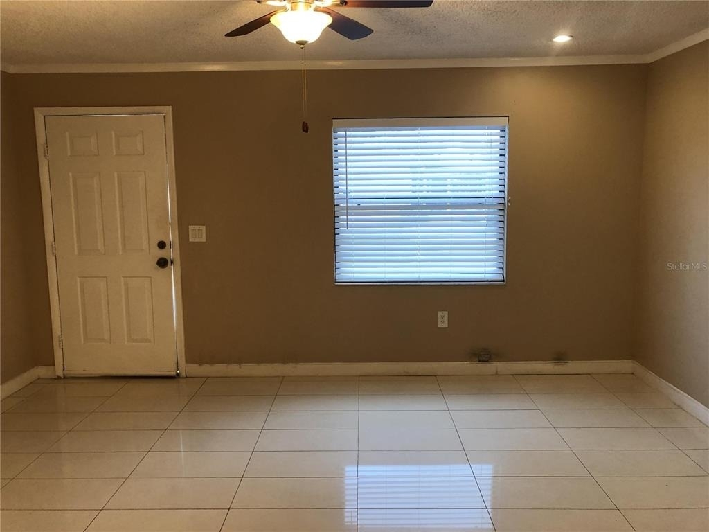 30 Lake Villa Way - Photo 2
