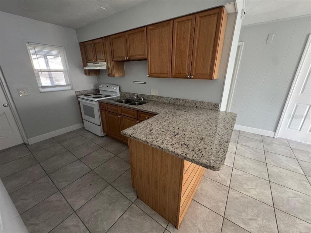 1392 King Street - Photo 2