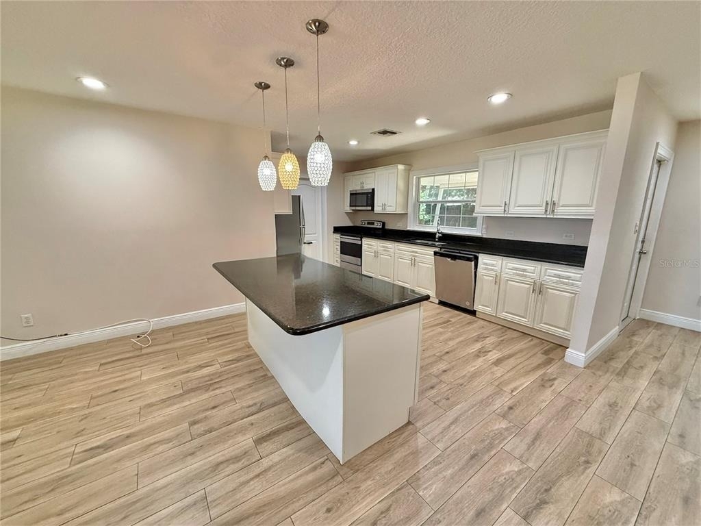 2810 Flowertree Road - Photo 3