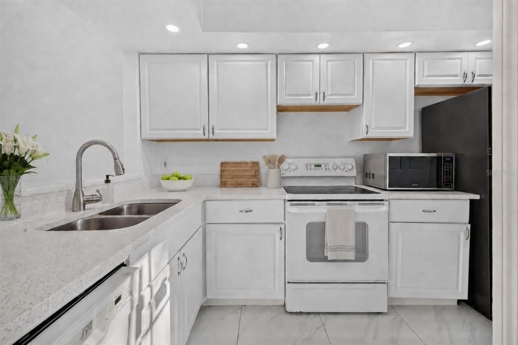 3128 Sandy Shore Lane - Photo 12