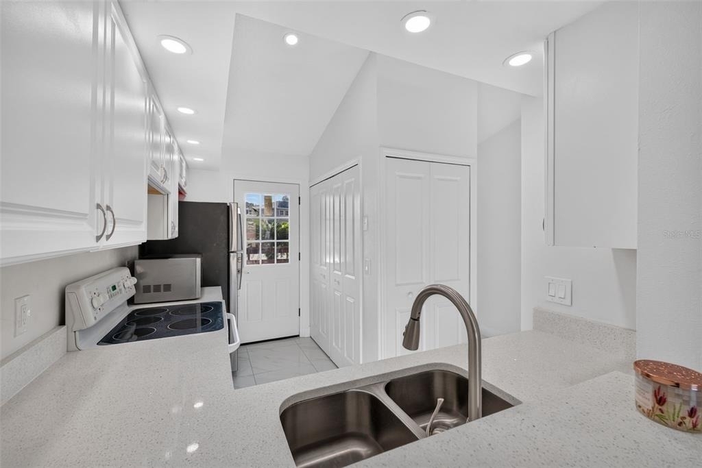 3128 Sandy Shore Lane - Photo 16