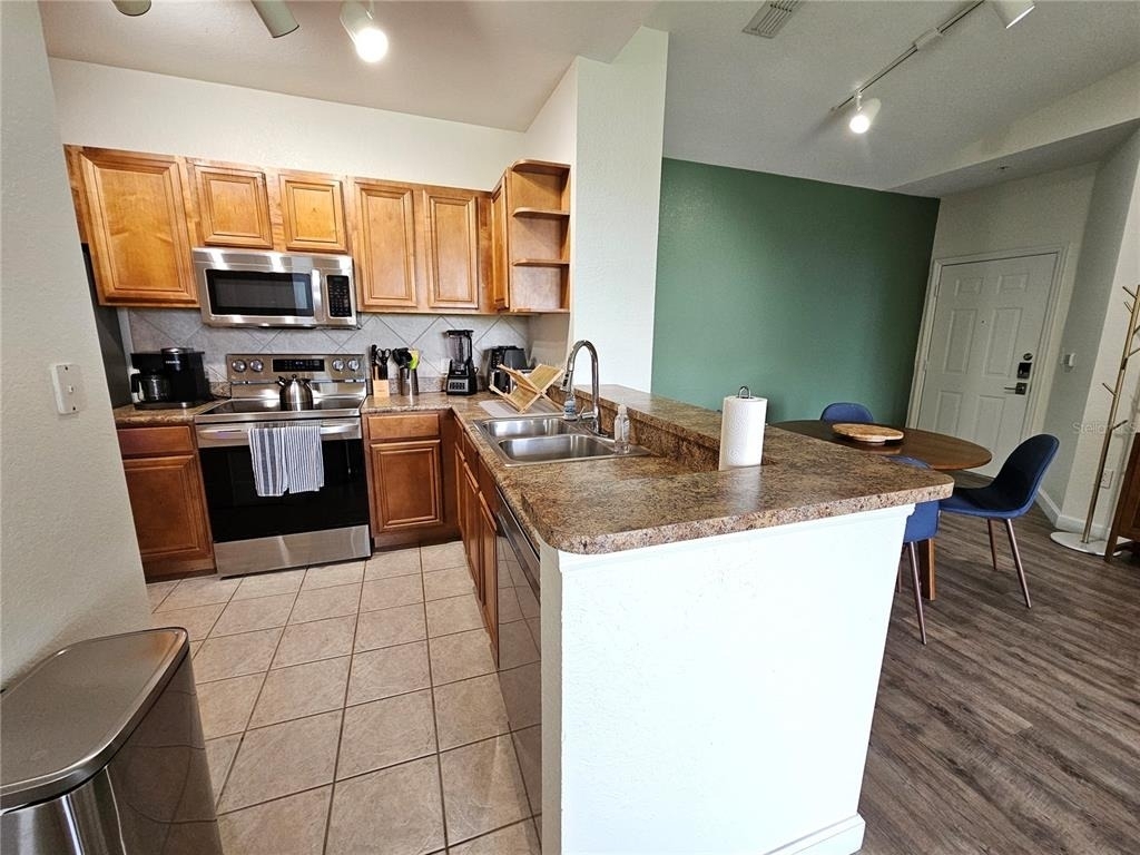 8335 38th Street Circle E - Photo 3