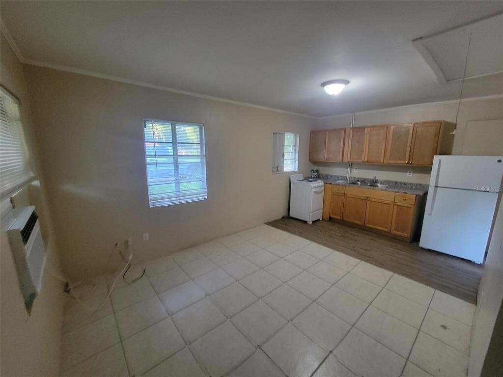 729 E Carolina Avenue - Photo 1
