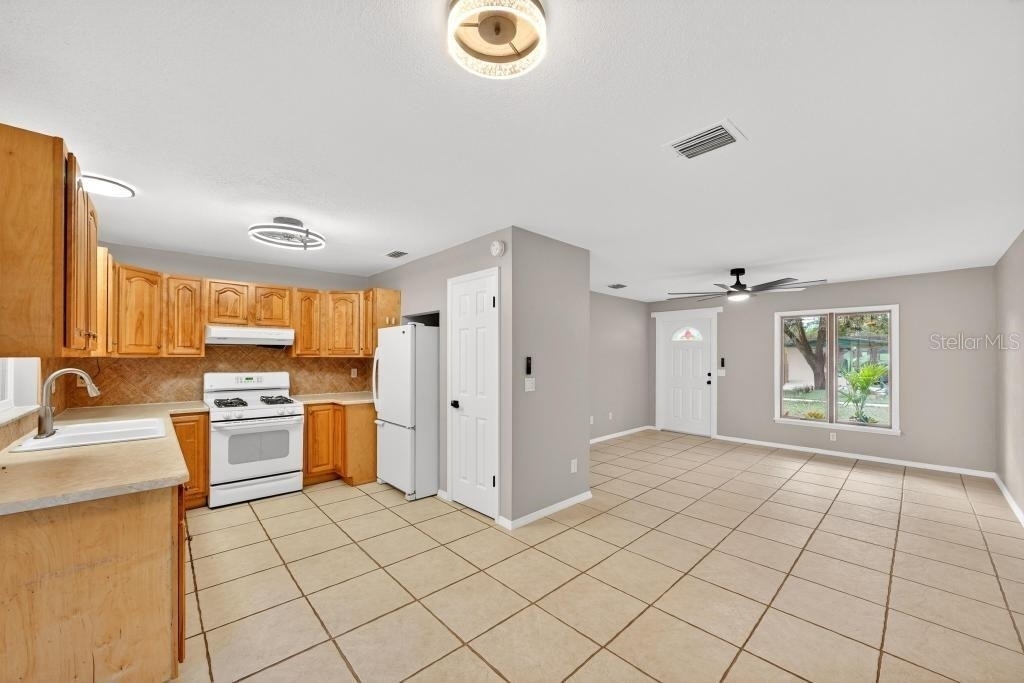 157 Alhambra Avenue - Photo 12