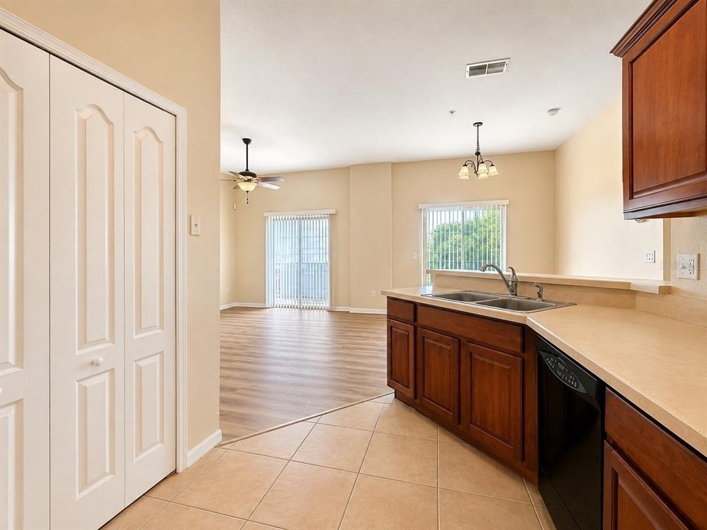 2210 San Jacinto Circle - Photo 7