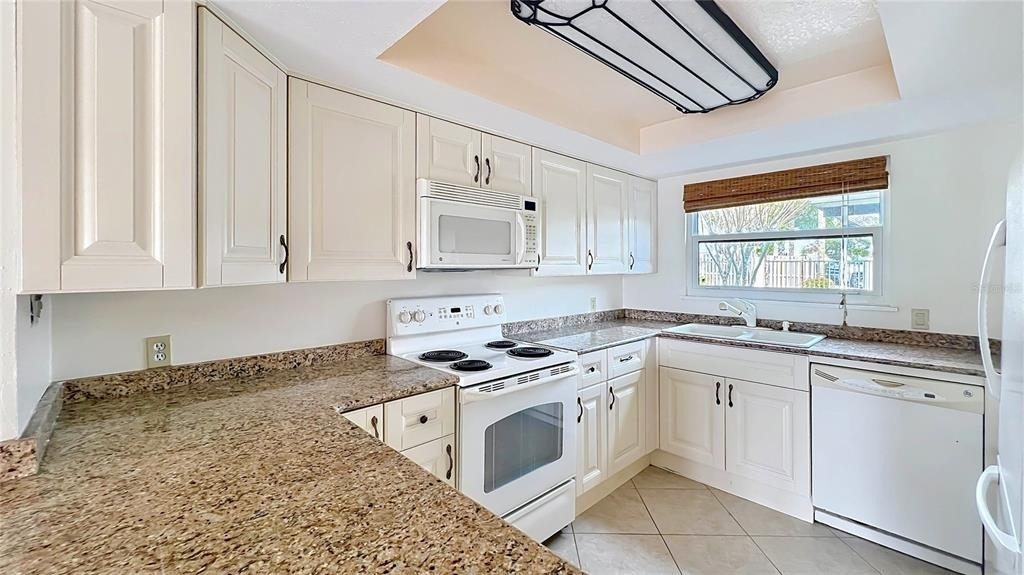 630 Killarney Bay Court - Photo 20