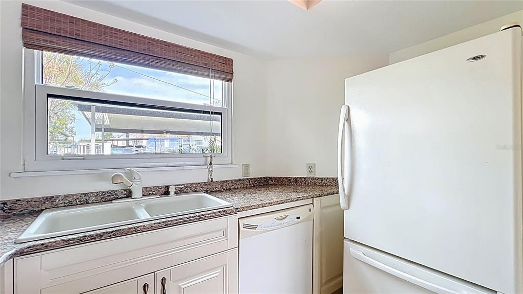 630 Killarney Bay Court - Photo 23