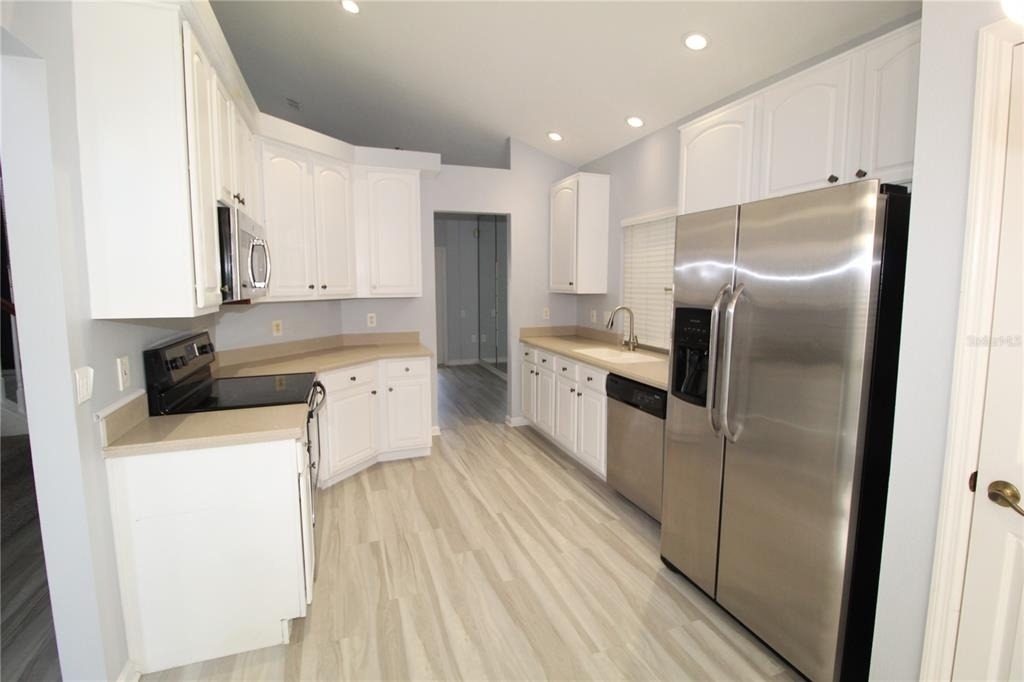 6031 Bay Valley Court - Photo 3