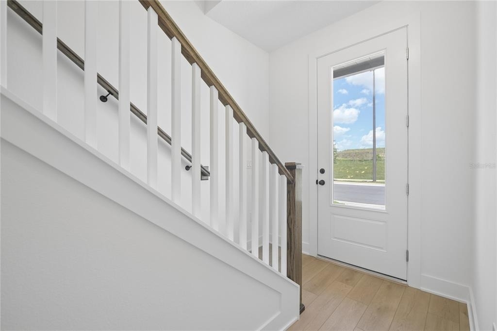 15219 Hamlin Park Drive - Photo 4
