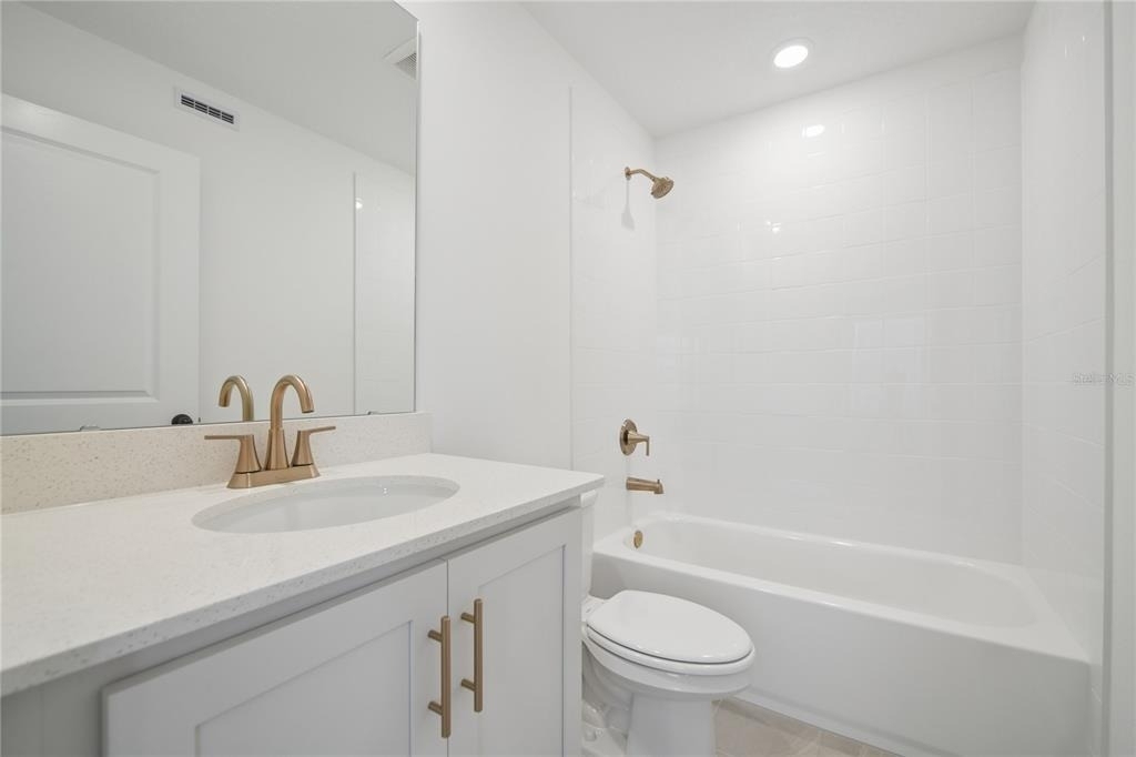 15219 Hamlin Park Drive - Photo 22